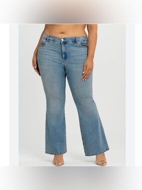 Jessica Simpson Daisy Fitted Flare Jeans Size 18W